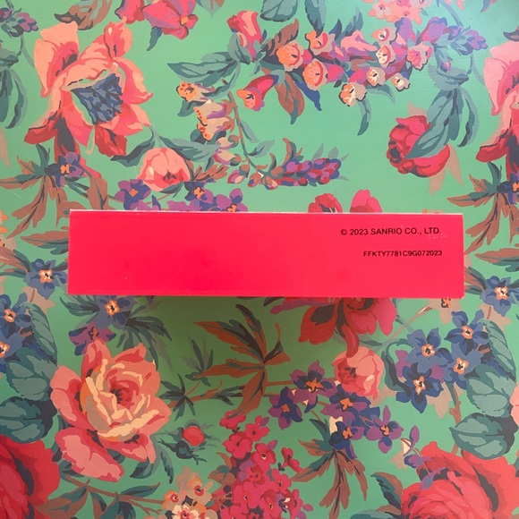 NEW Hello Kitty Happy Holidays Christmas block home decor - Picture 11 of 11